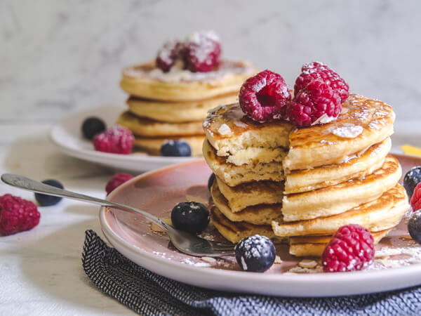 healthy-pancakes-à-la-banane-et-aux-flocons-d-avoine
